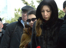 Azerbaijani public honors January 20 tragedy victims’ blessed memory.  Baku, 20 Jan. 2016